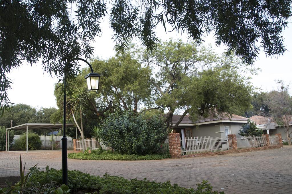 Villa Nehema Manor Schoemanville Exterior foto